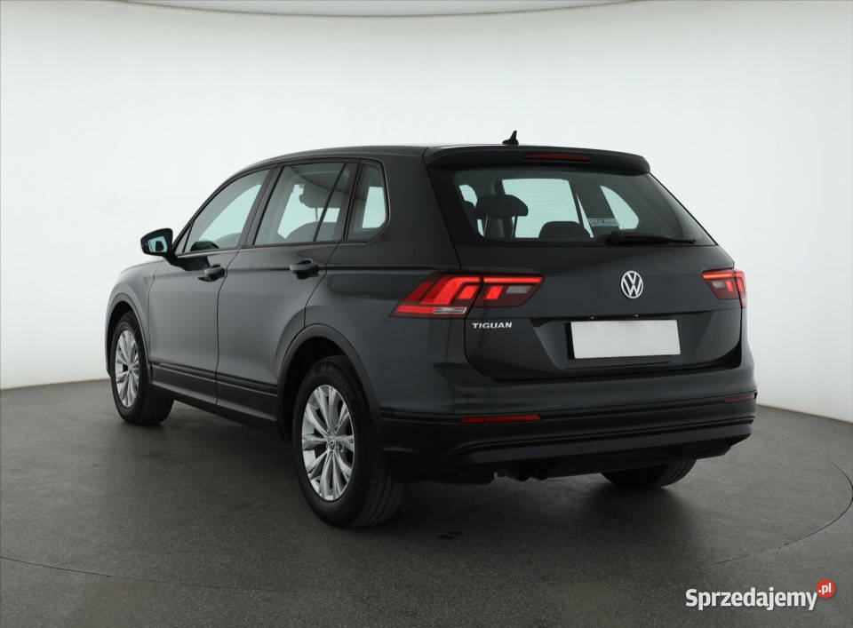 VW Tiguan 15 TSI manualna