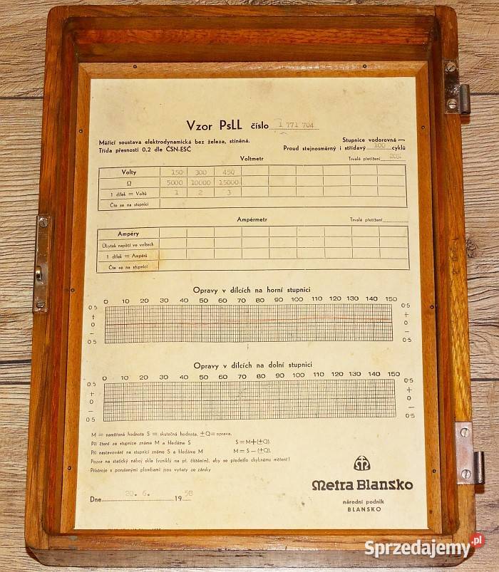 Woltomierz laboratoryjny analogowy 150300450 V Gliwice