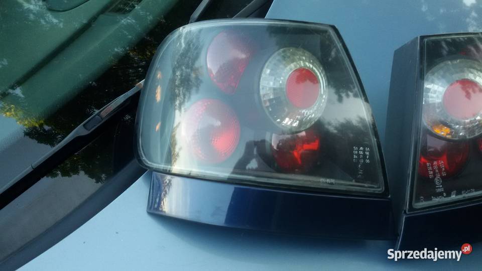 LAMPY TYLNE AUDI A4B5 SEDAN lewe warmińsko-mazurskie Elbląg