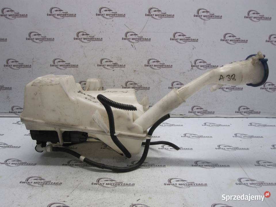 FORD FOCUS III 12r zbiorniczek spryskiwaczy sprzedam