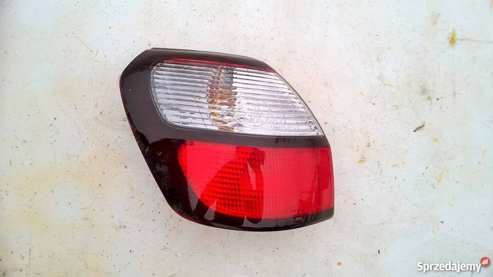 SUBARU LEGACY SEDAN 2000 2001 LAMPA TYŁ PRAWA