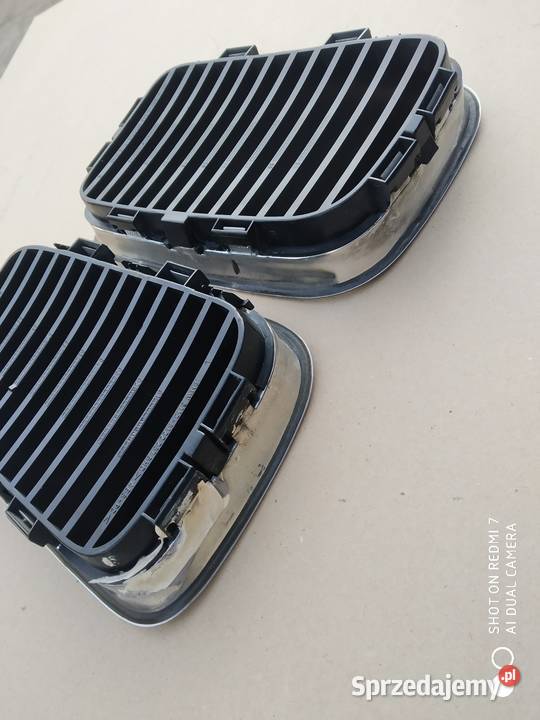 Atrapa grill nerki BMW E36 Karoseria Tomaszów Mazowiecki sprzedam