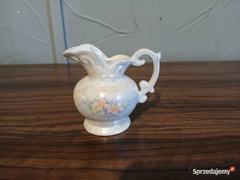 Porcelanowe mleczniki z PRLu lubelskie