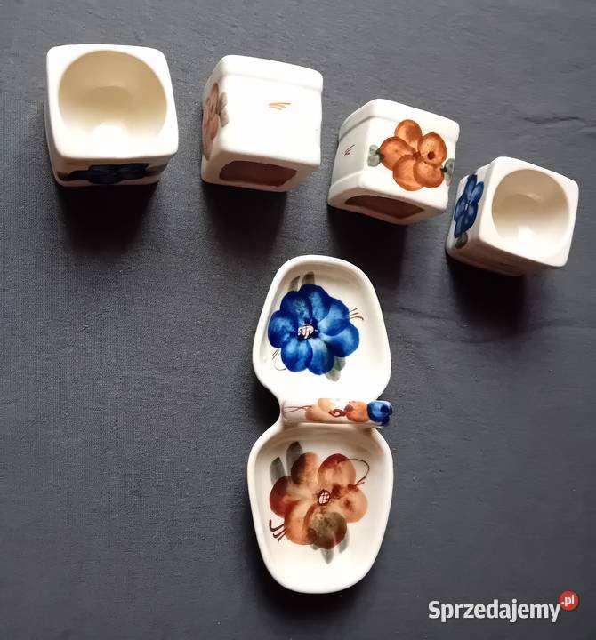 Ceramiczny zestaw przyprawnikkabaret 4 jajcarki Porcelana i szkło Koźminek