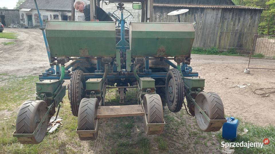 Siewnik do kukurydzy i słonecznika stan Gończyce