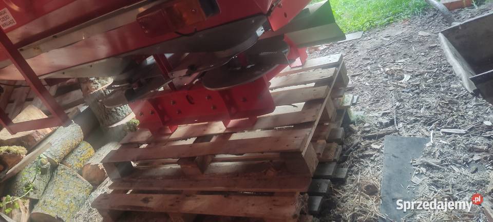 Rozsiewacz woprol junior plus nadstawka 1600l Cyców