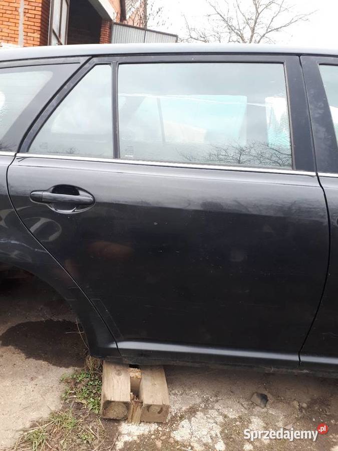 Drzwi PT Avensis T25 Kombi 209 osobowe Sandomierz sprzedam