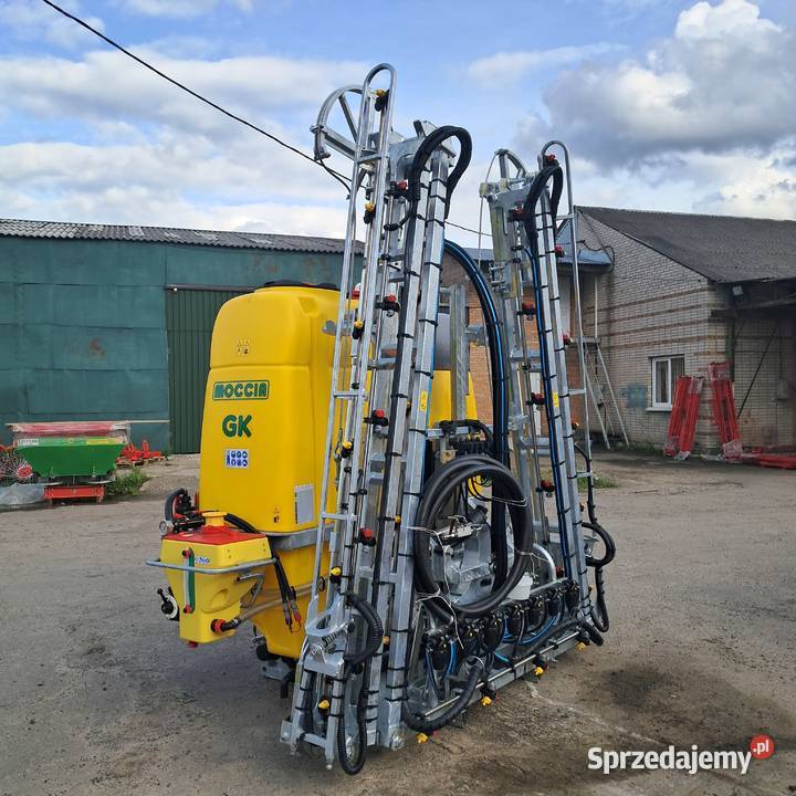 Opryskiwacz zawieszany hydrauliczny polowy