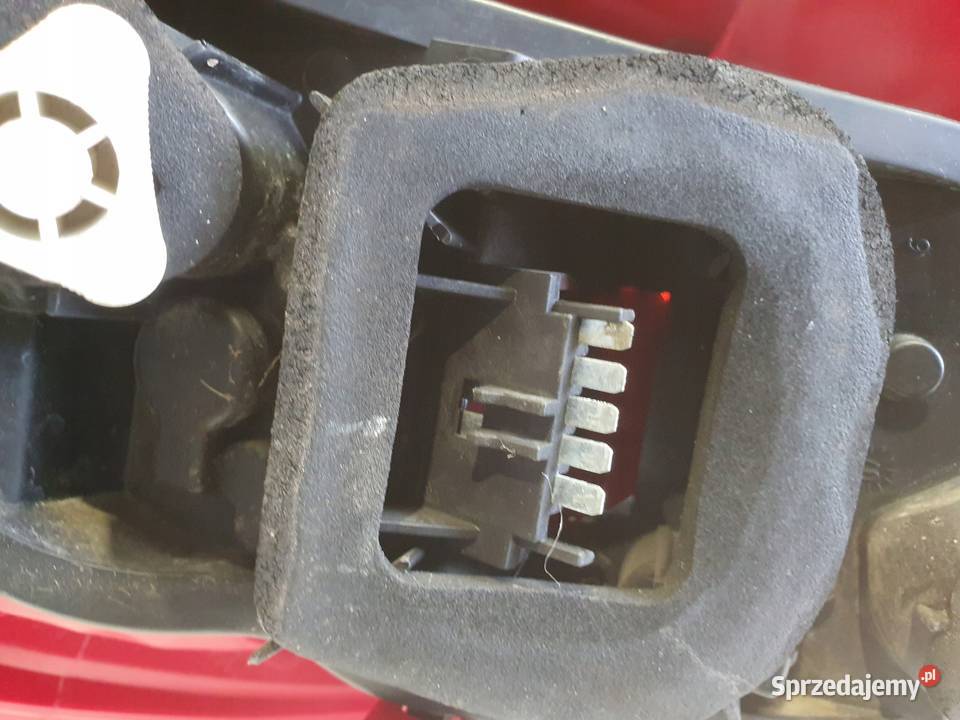 LAMPA PRAWA Opel Corsa D 3 drzwi TYLNA prawy tył lubelskie Rudka