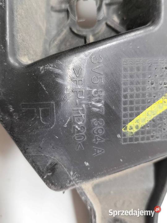 ŚLIZG ZDERZAKA TYŁ KOMPLET SEDAN HB Skoda Superb osobowe