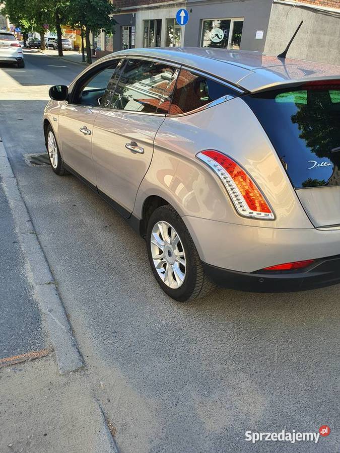 Lancia 16l 120kon 2012r okazia