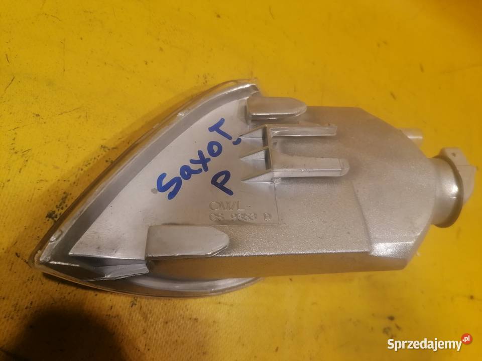 kierunkowskaz prawy nowy Citroen Saxo r9699 Kierunkowskazy sprzedam