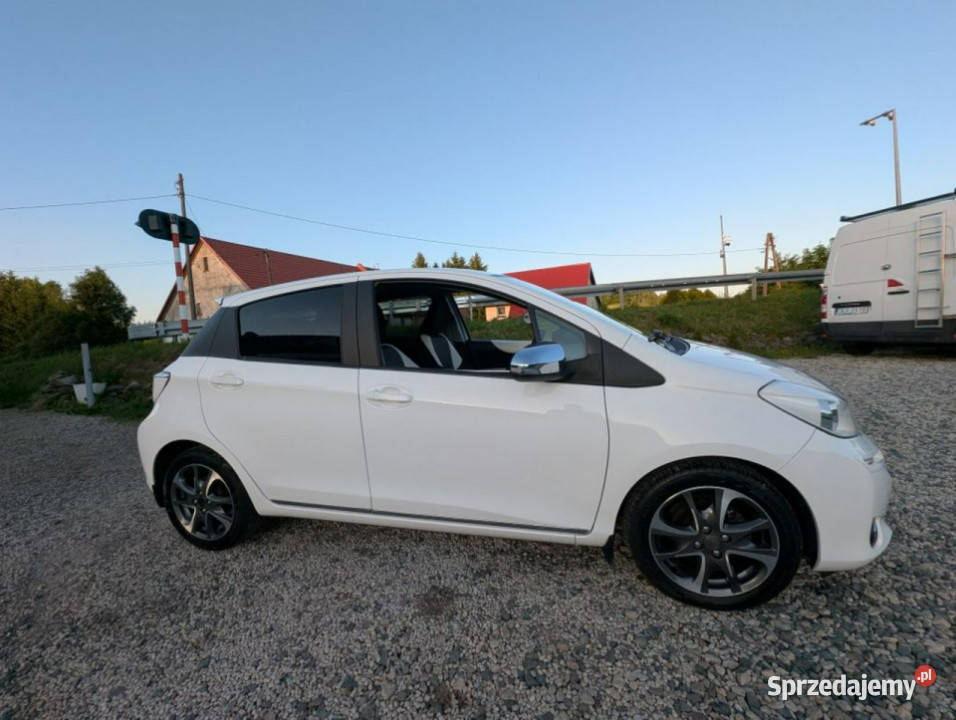 Toyota Yaris III 20112019 światła LED Kamienna Góra
