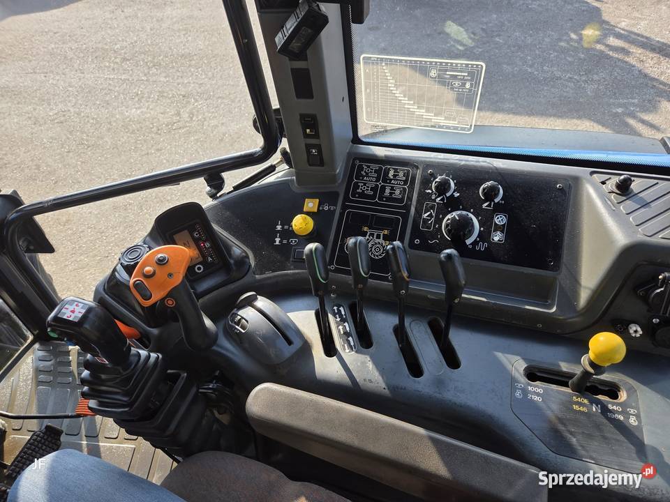 Holland TM120 2003 r 6 cylindrów 120 Ładowacz Gąsewo