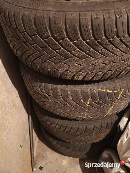 Koła stalowe z oponami zimowymi Toyota Corolla