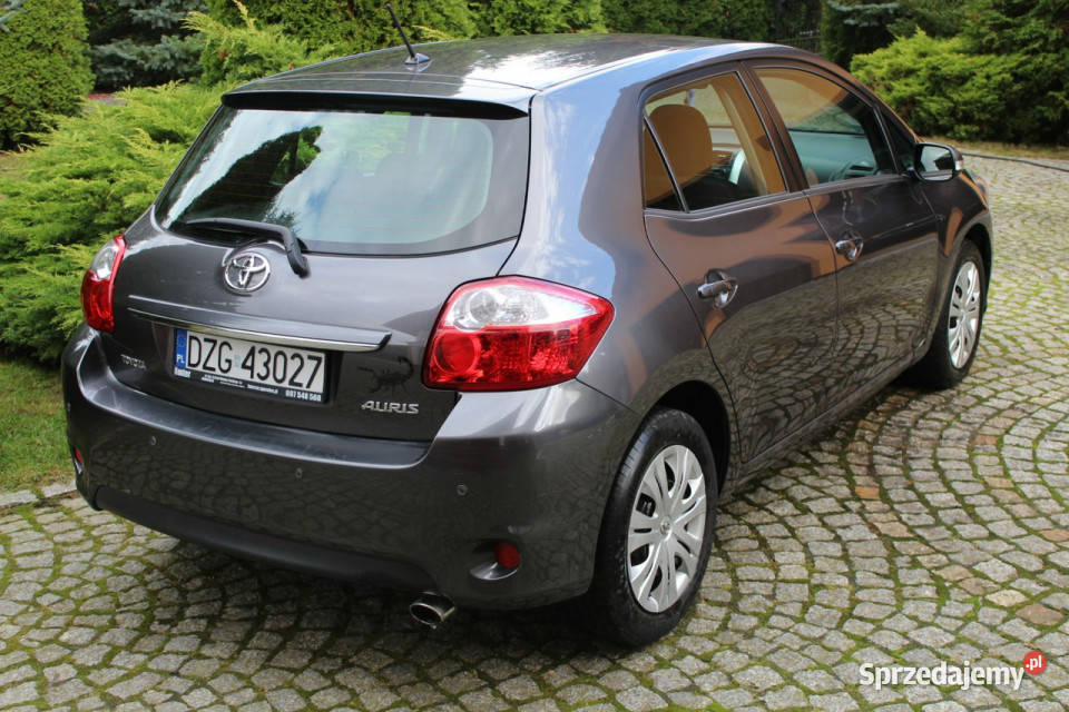 Toyota Auris Benzyna 134 Automat Zarejestrowana komputer pokładowy Lubań