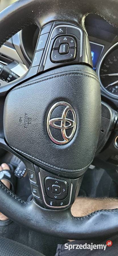 TOYOTA AVENSIS 2015 R 20 sprzedam