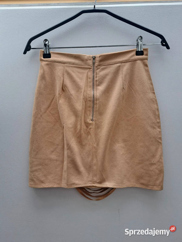 Beżowa spódniczka z frędzlami Missguided rozmiar brązowy/beżowy Spódnice i sukienki Trąbki Wielkie