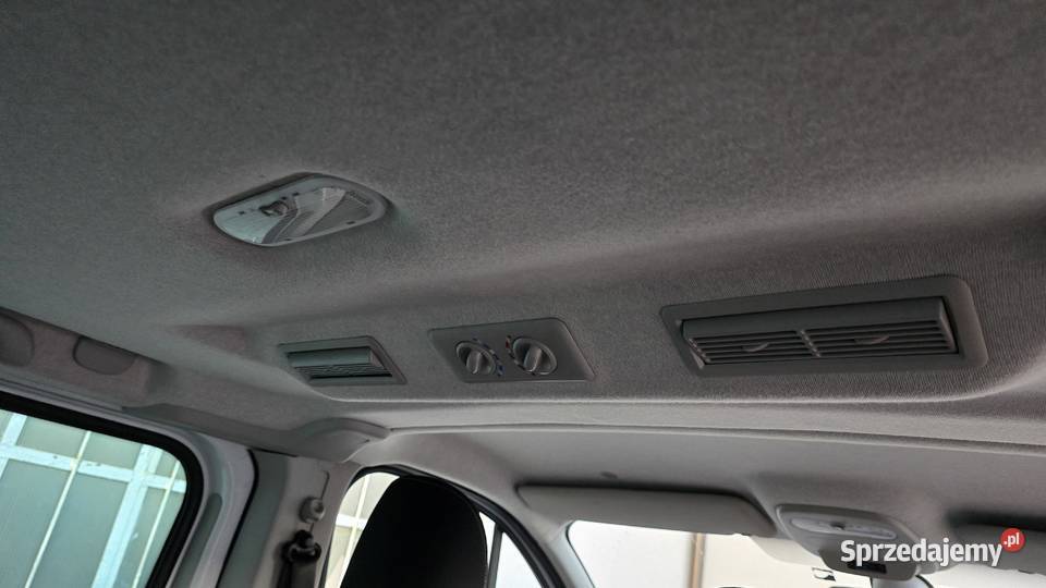 Renault Trafic L2H1 29t Pack Clim 145KM Nowy Świętów