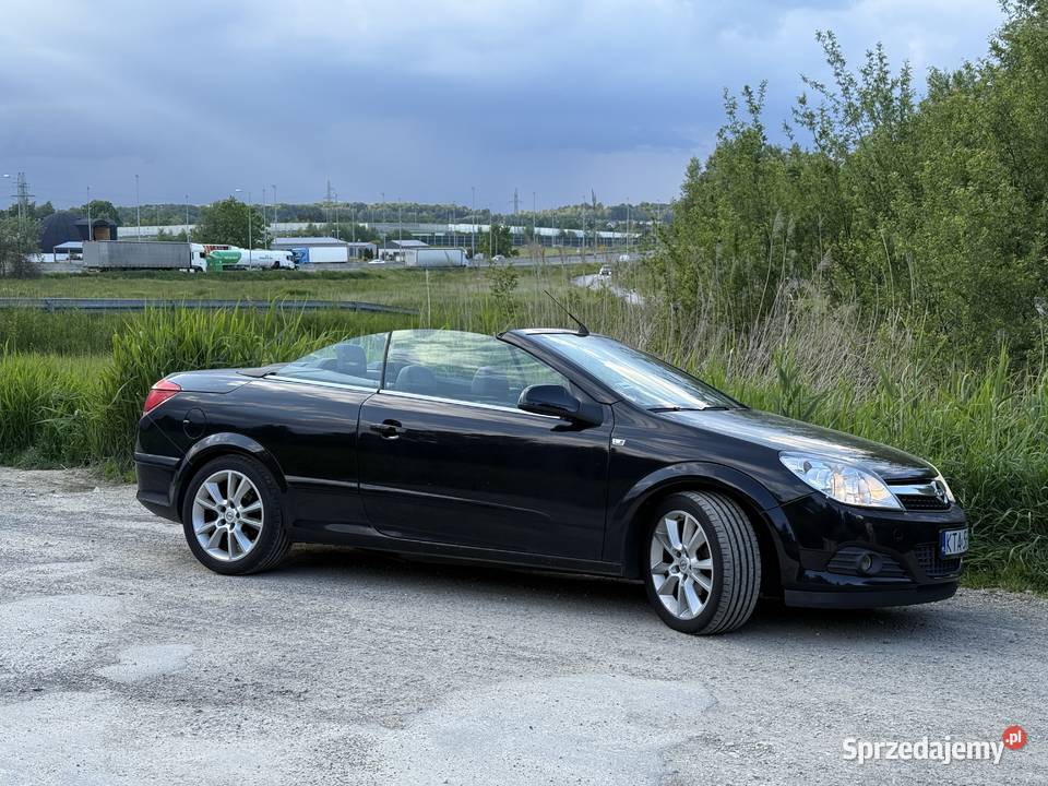 OPEL ASTRA TWINTOP kabriolet 16 2010 Kabriolet Tarnów