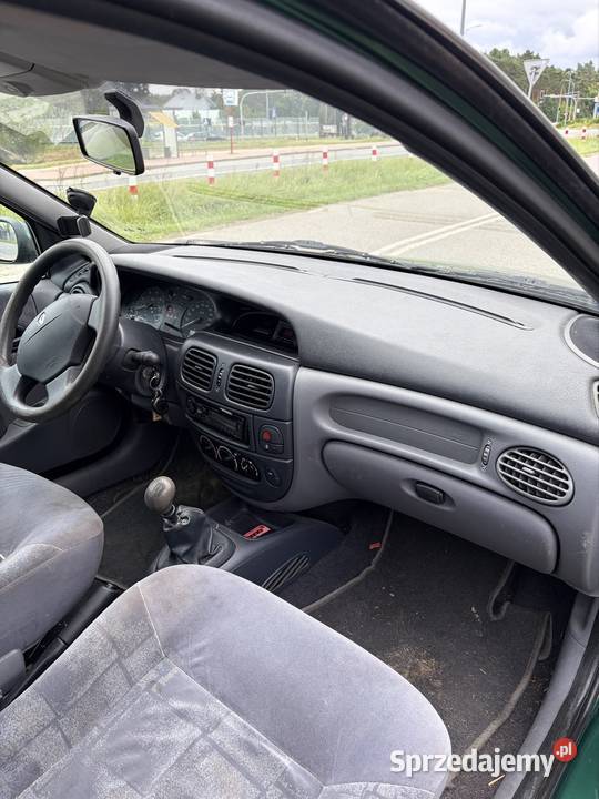 Renault megane 16 benzyna klima sprawna Warszawa sprzedam