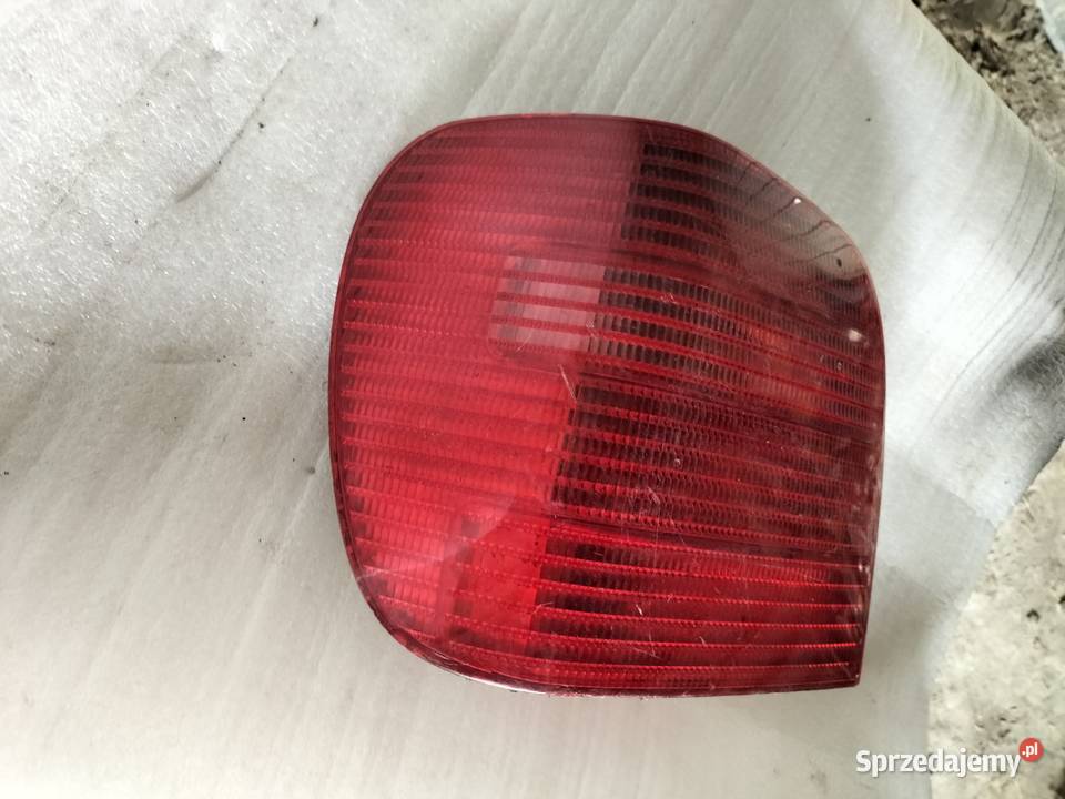 czerwona LAMPA LEWA TYŁ POLO 6N Kamień-Kolonia