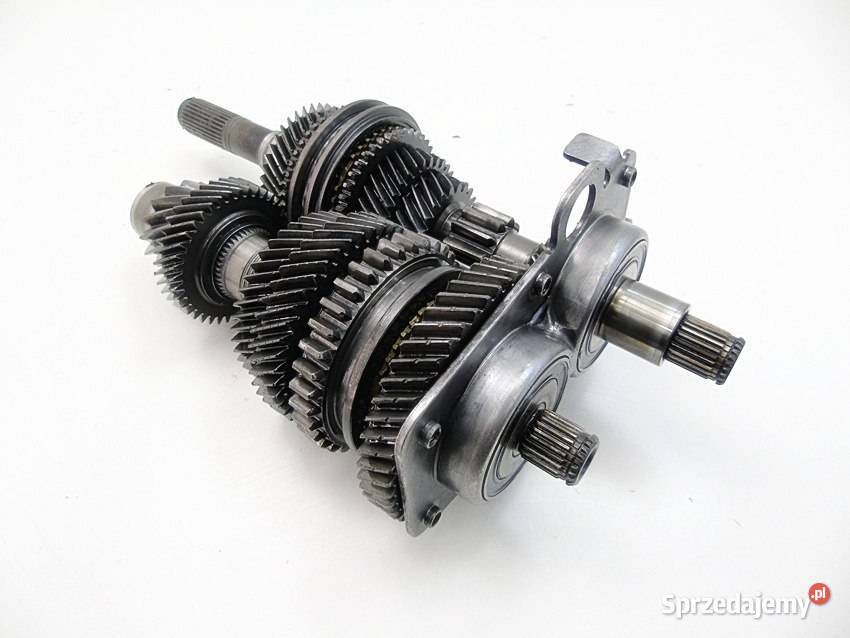 Wałki choinki koła skrzyni biegów FXQ Golf V