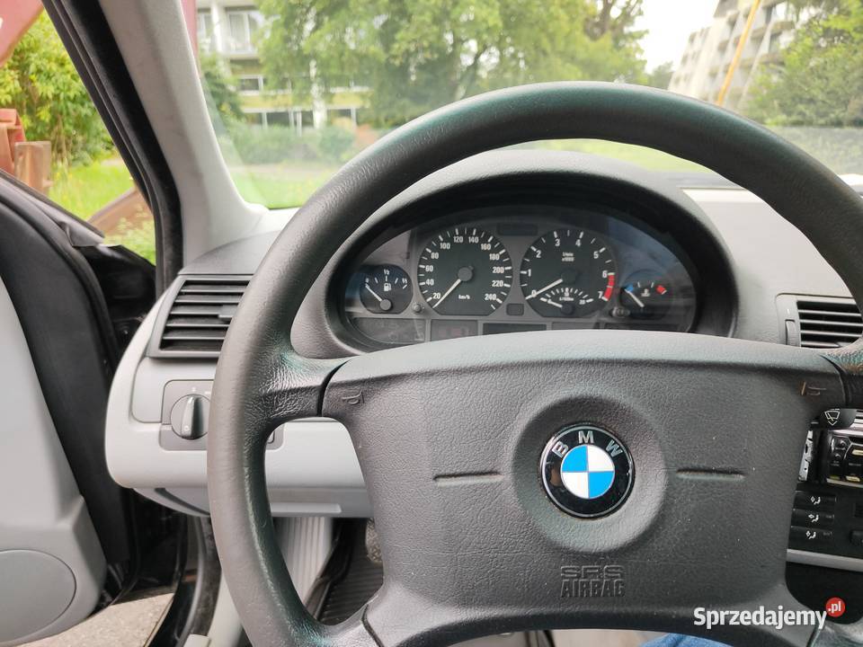 BMW E36 touring benzyna 318i do sprowadzenia małopolskie Kraków