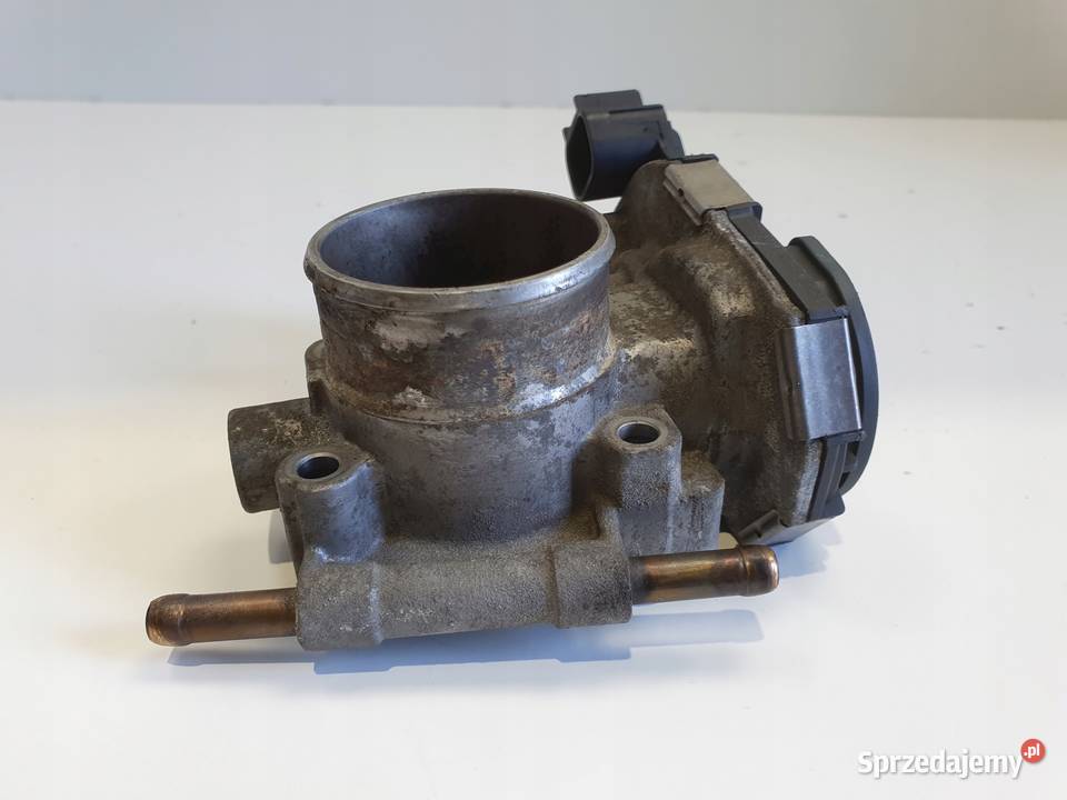 Opel Corsa D 10 12V PRZEPUSTNICA 55563385 Janów