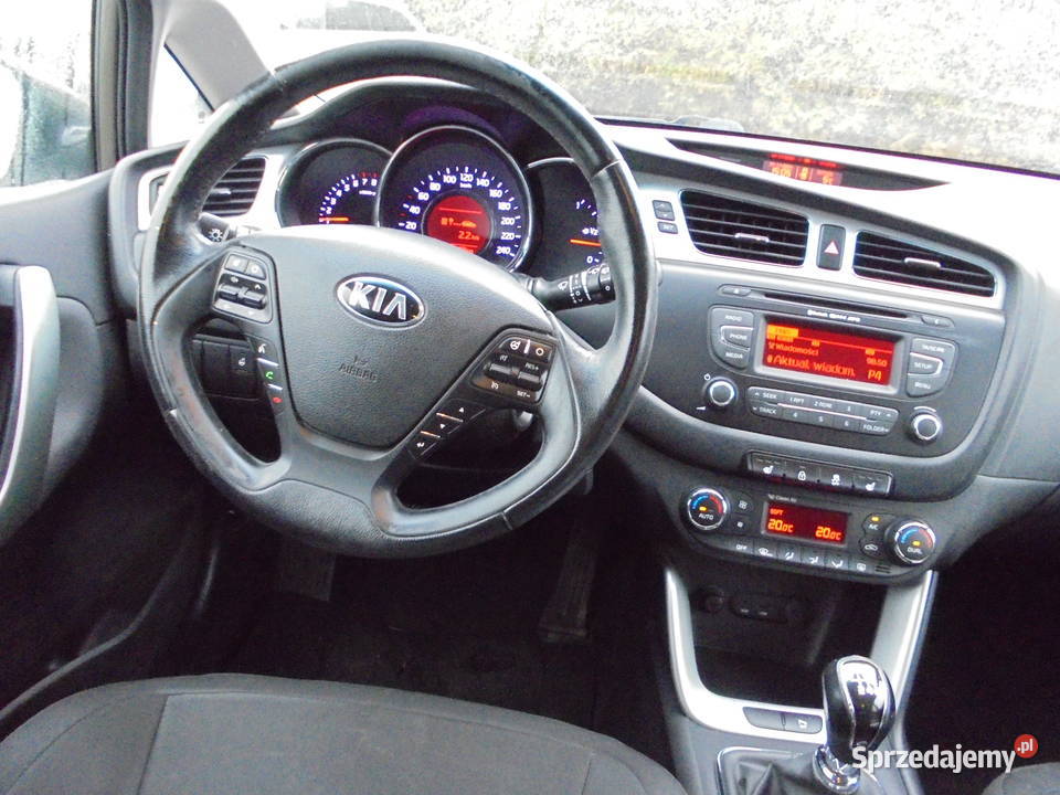Kia Ceed 14 CVVT SW Vision 6Biegów 4/5 Żnin