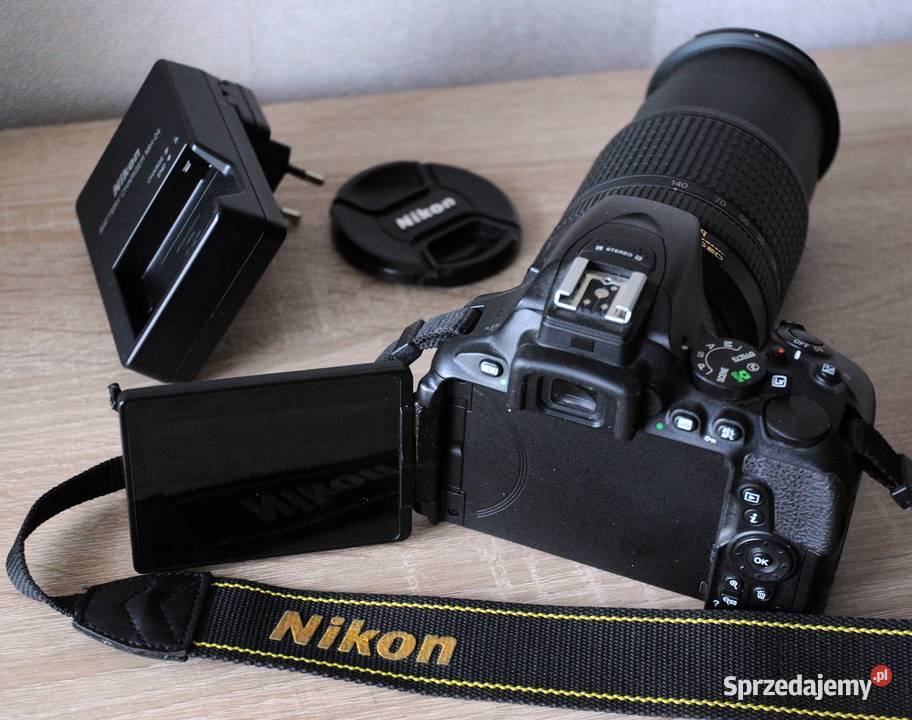 Nikon D5600 z super obiektywem 6 przebiegu Gliwice