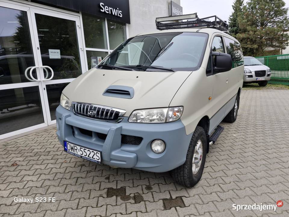 Hyundai H1 Starex STAREX H1 4WD przebieg 123 hak