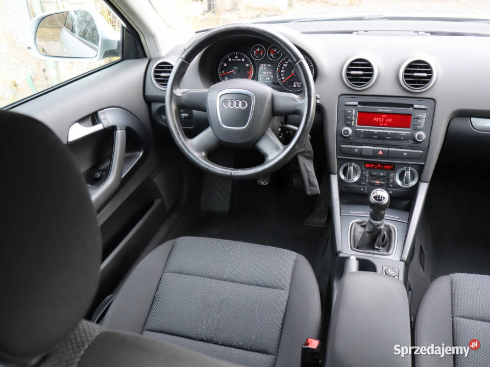 Audi A3 14 TFSI srebrny śląskie Katowice