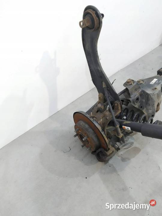 BELKA ZAWIESZENIA TYŁ KOMBI Hyundai i30 II