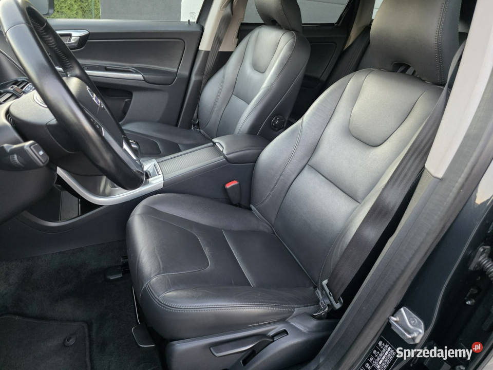 Volvo XC 60 LIFT Śliczny i zadbany nowe opony Zarejestrowany w Polsce sprzedam