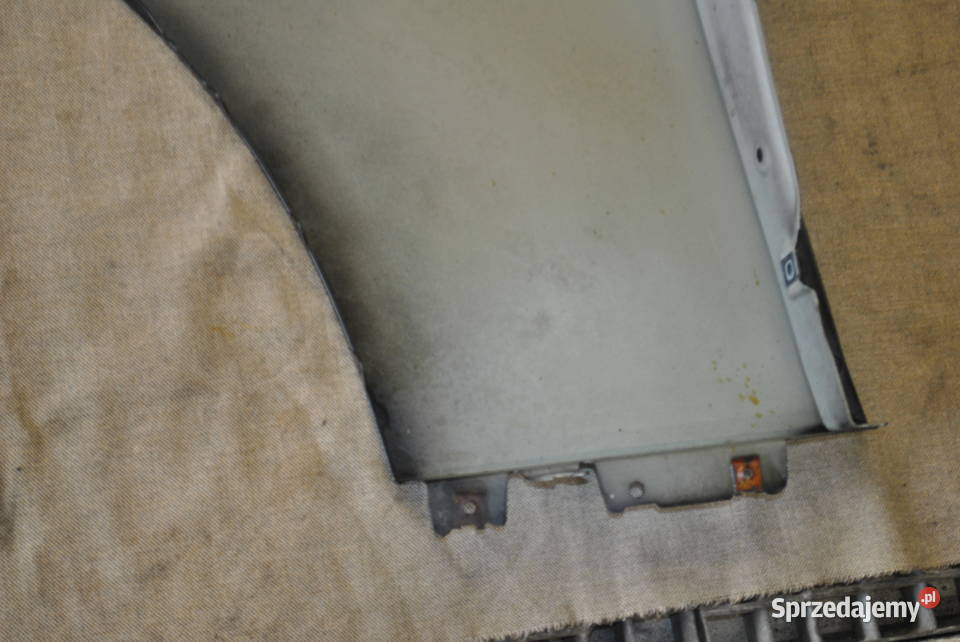 Błotnik przedni prawy BMW E60 E61 PRZEDLIFT śląskie Poręba