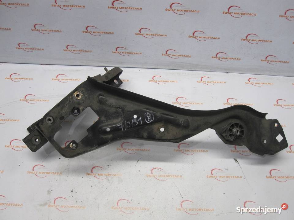 MERCEDES W204 09r okular lewy przód 204620589 Zestawy części blacharskich Kielce sprzedam