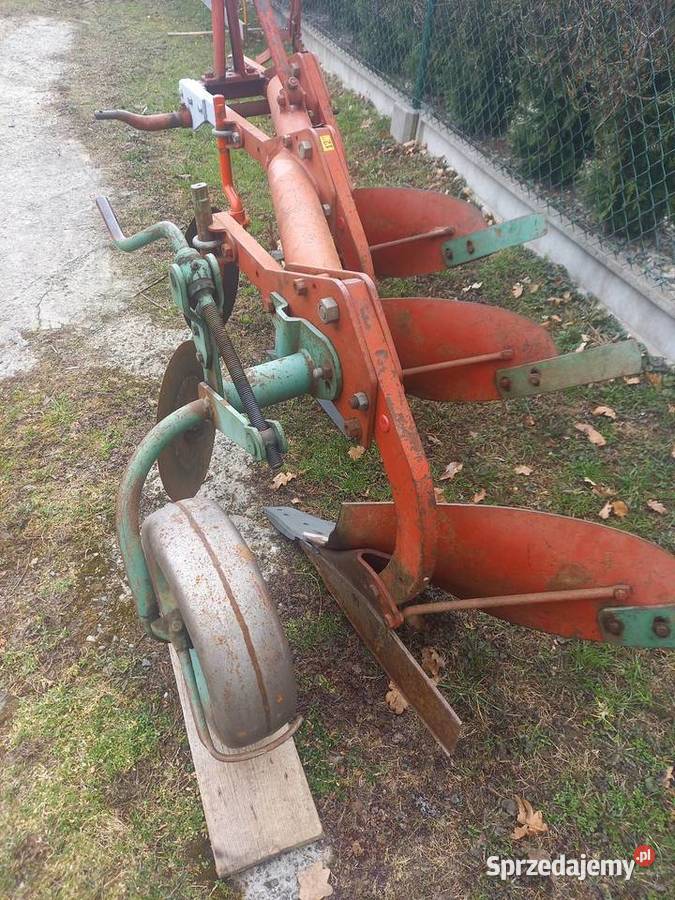 Plug 3 skibowy kverneland agrator Gilowice