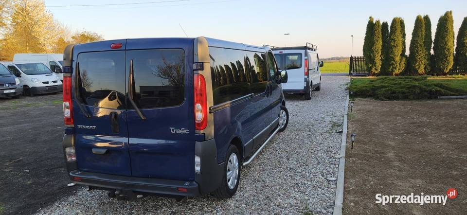 Renault Trafic Lift Long 20D klima 9osobowy Poniatowa