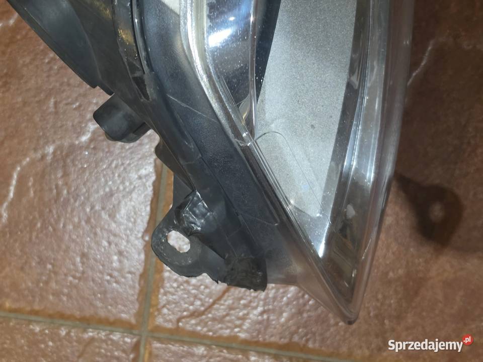 Ford Focus MK3 reflektory przednie Nowy Tomyśl