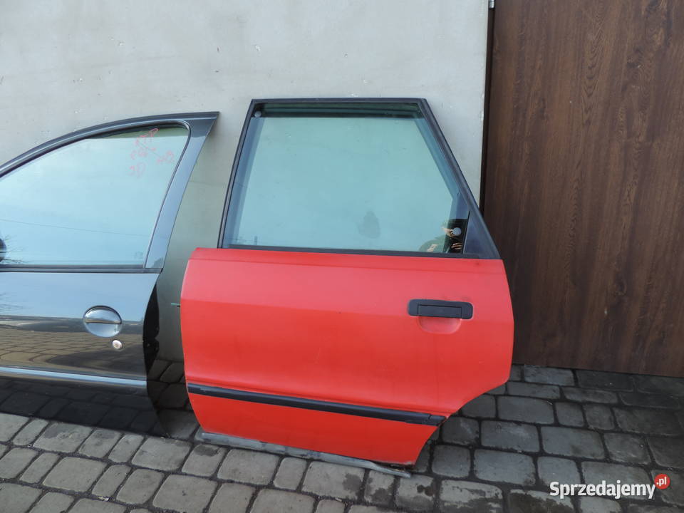 AUDI 80 B4 KOMBI DRZWI LEWY TYŁ Drzwi małopolskie Nowy Sącz