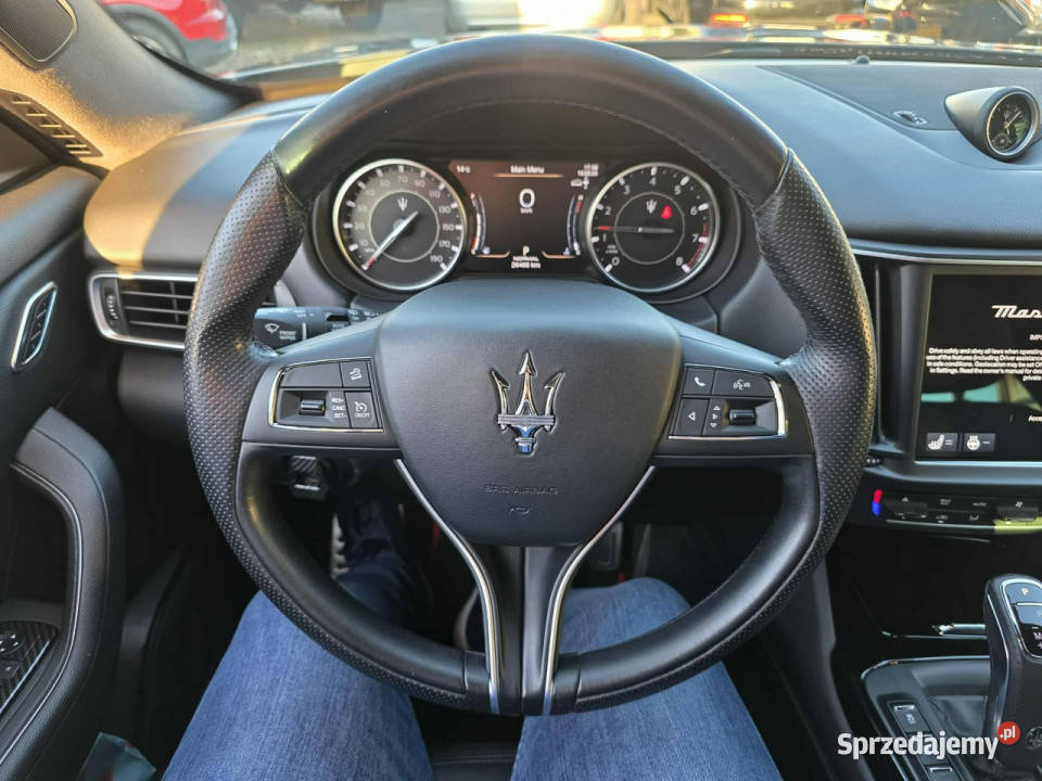 Maserati Levante 30 BiTurbo 430 Lifcie Panorama pomorskie Słupsk