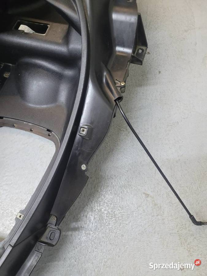Piaggio MP 3 125 wypełnienie schowek pod Nowy Tomyśl