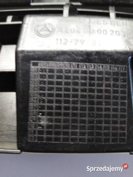 ŚLIZG ZDERZAKA LEWY PRAWY TYŁ MERCEDES W204 części blacharskie lubuskie Wschowa