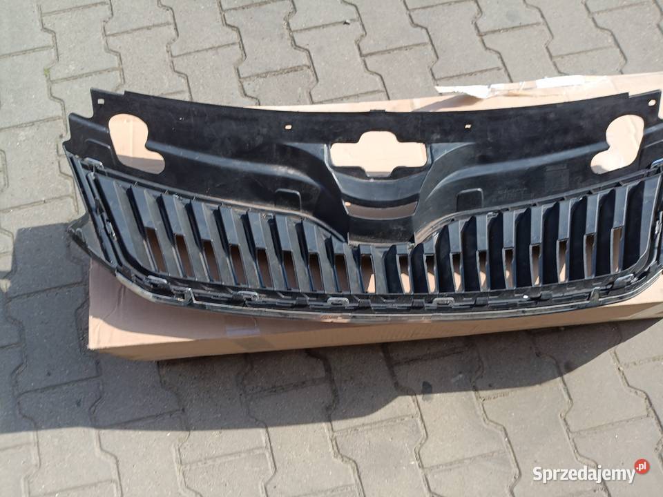Skoda Rapid atrapa przednia grill 5JA853668 podkarpackie Krosno