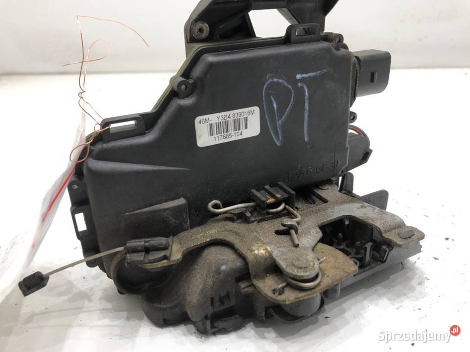 ZAMEK DRZWI PRAWY TYŁ VW PASSAT B5 FL Hatchback podkarpackie
