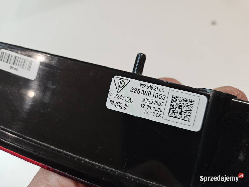PORSCHE 992 911 TRZECIE ŚWIATŁO STOP 992945211C osobowe Międzychód