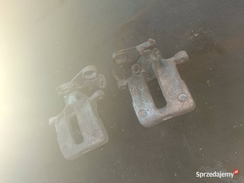 Zaciski Hamulcowe Tył Lewa Prawa Audi A4 B5 a14 śląskie