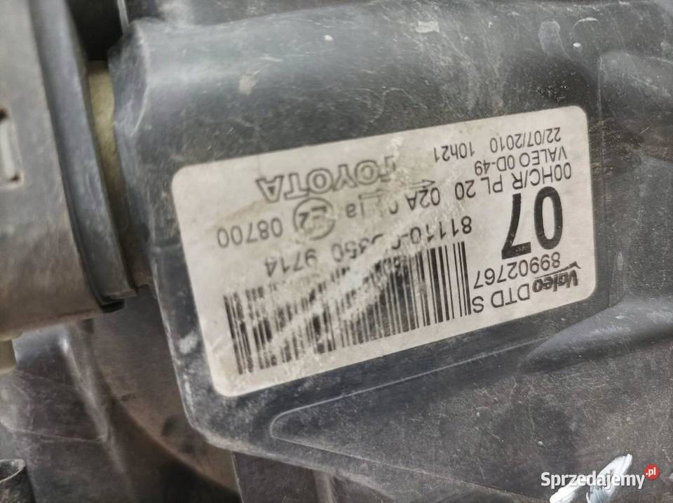 LAMPA PRZÓD PRAWA LIFT 89902767 Toyota Yaris II