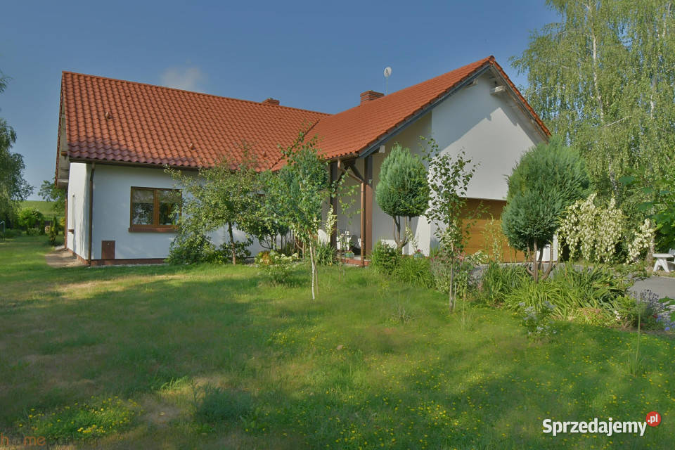 Dom wolnostojący 1974m2 Dobrzeń Dobrzeń Rok budowy 2009